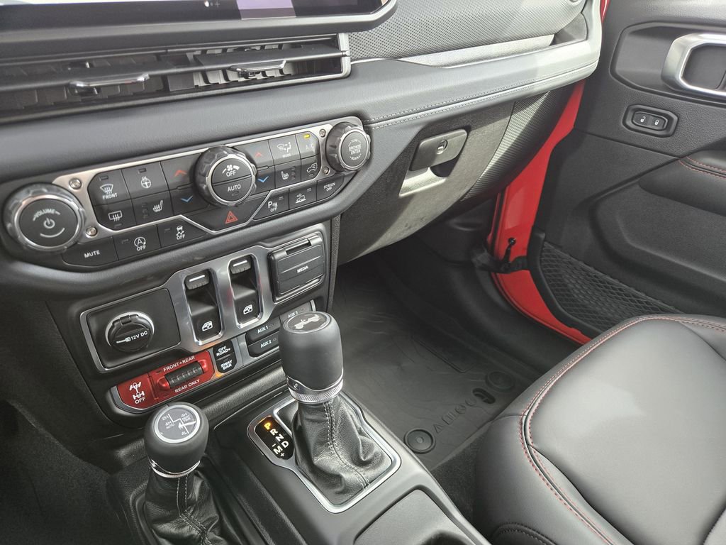 New 2026 Jeep Wrangler Rubicon AWD/4WD image 13