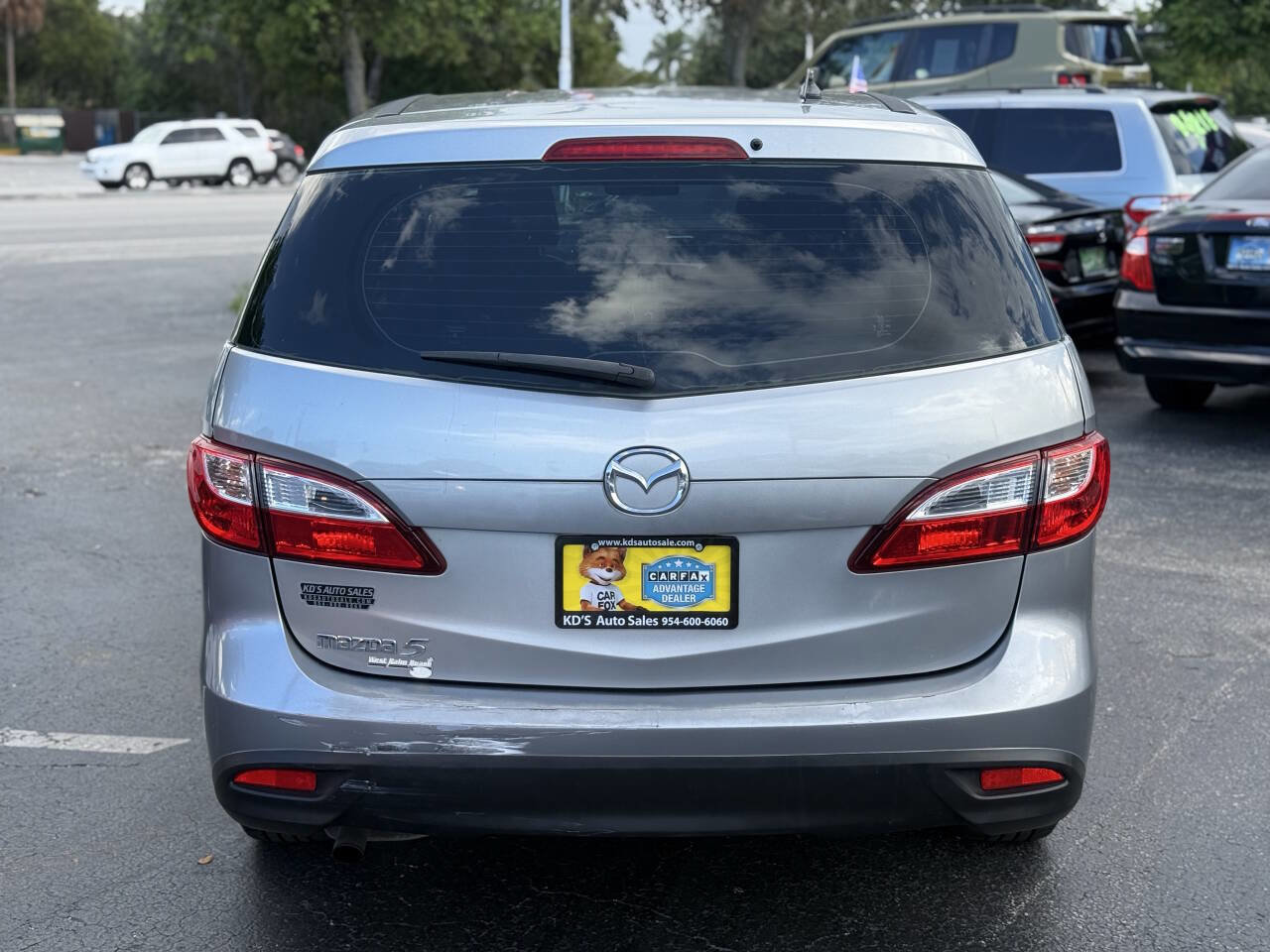 Used 2014 MAZDA MAZDA5 Sport image 5