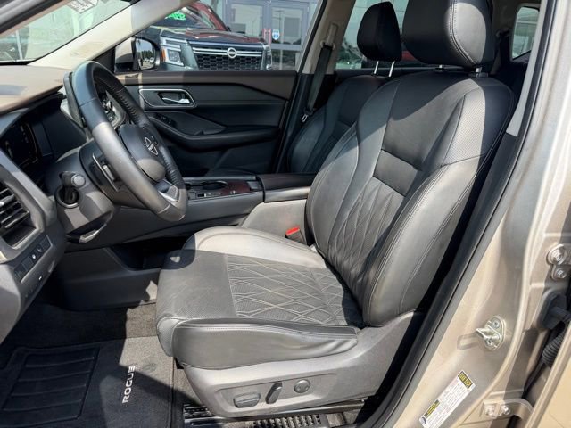 Used 2023 Nissan Rogue Platinum w/ Platinum Premium Package FWD image 10