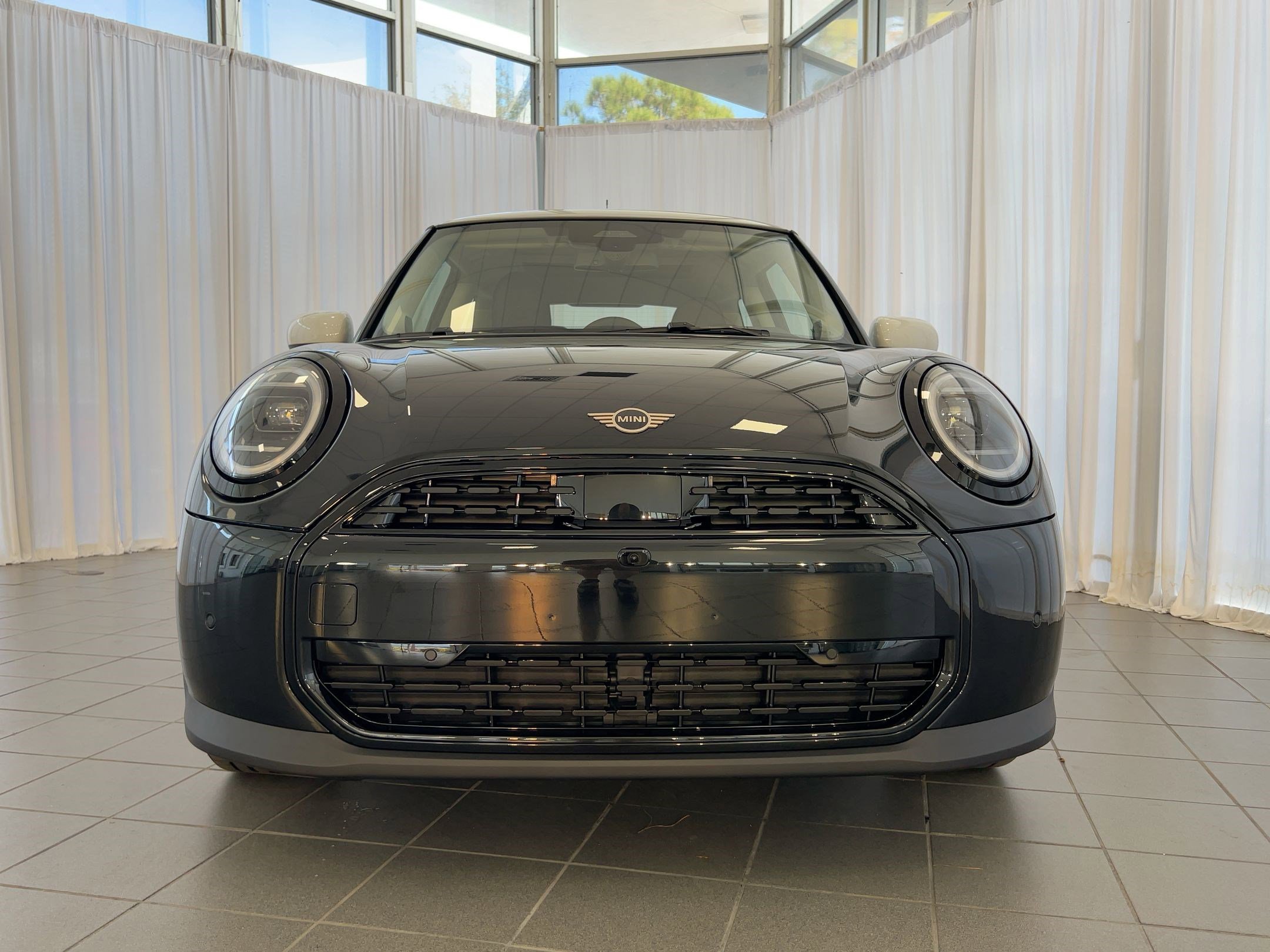 New 2026 MINI Cooper 2-Door Hardtop FWD image 6