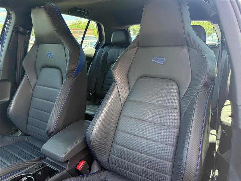 Used 2024 Volkswagen Golf R AWD/4WD image 11
