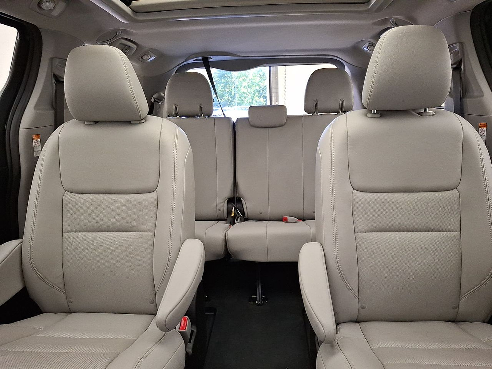 Certified 2019 Toyota Sienna Limited Premium w/ Protection Package AWD/4WD image 24