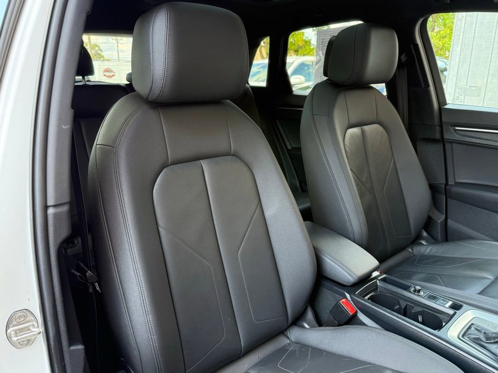 Used 2020 Audi Q3 2.0T Premium image 22