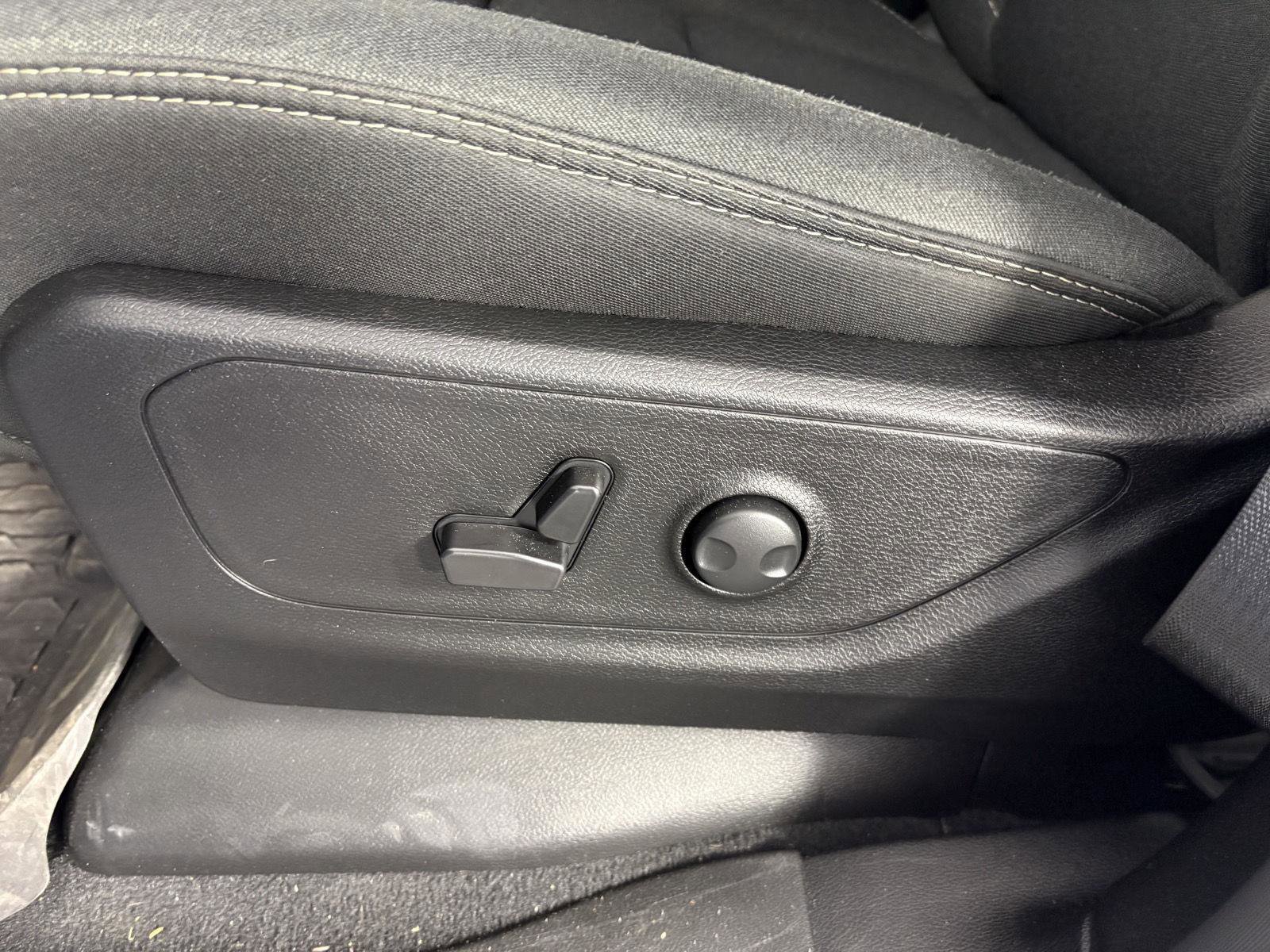 Used 2025 RAM 1500 Big Horn image 27