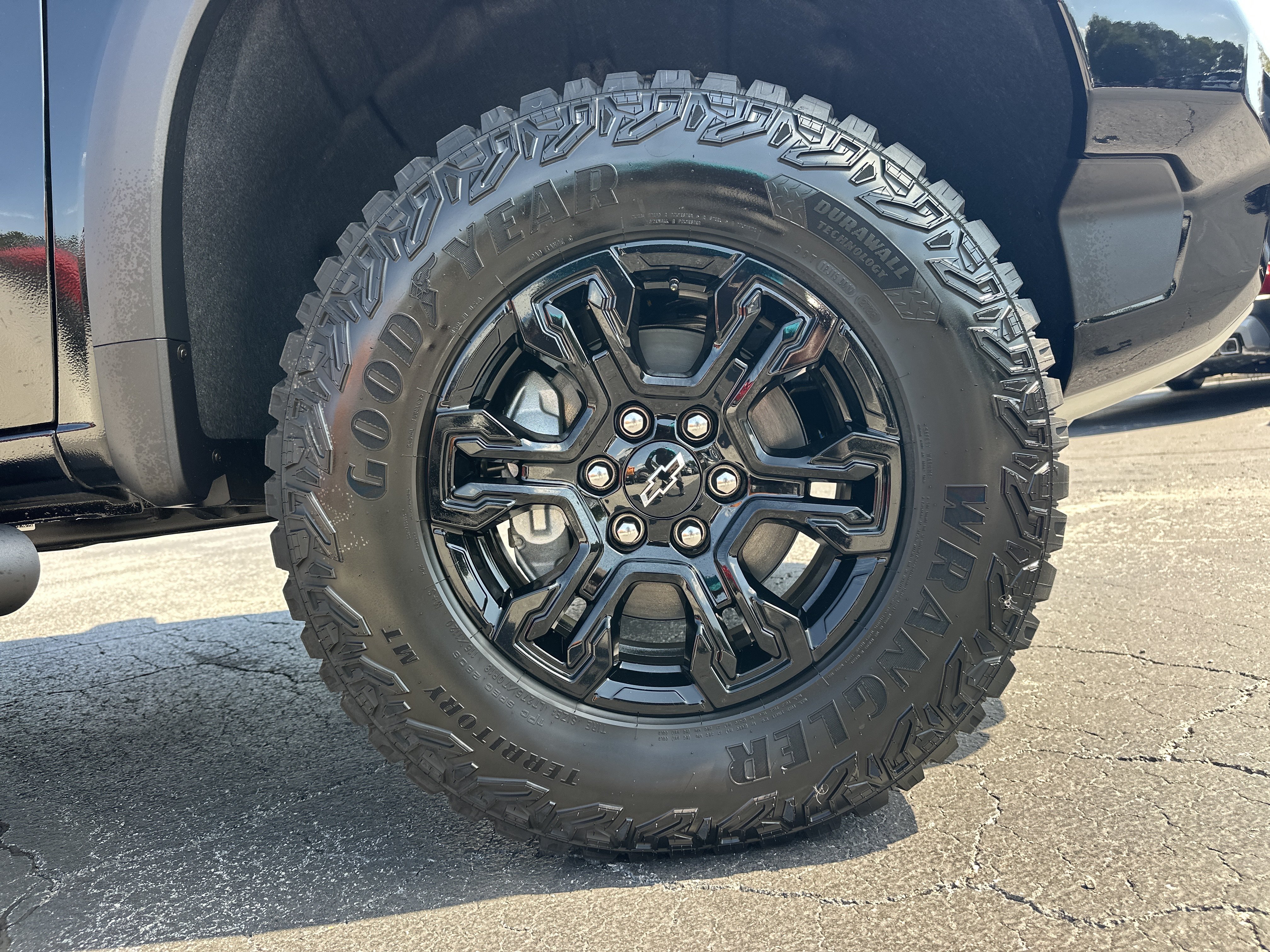New 2026 Chevrolet Silverado 1500 ZR2 AWD/4WD image 14