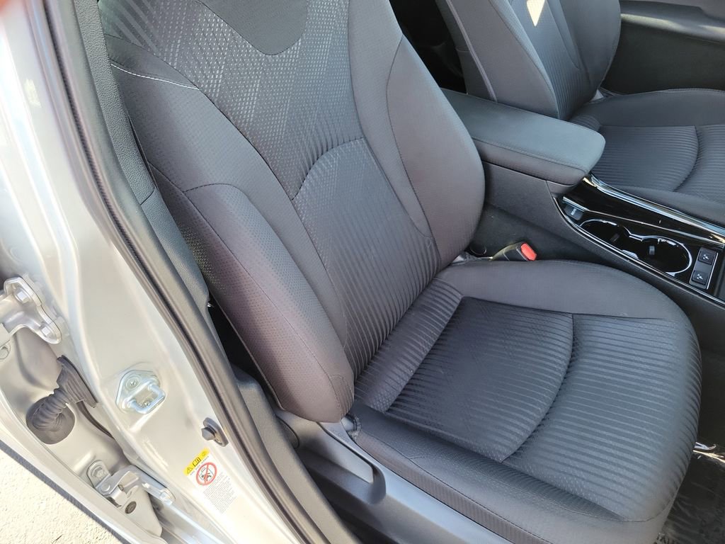 Used 2021 Toyota Prius Prime LE image 23