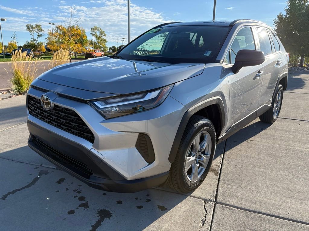 Used 2025 Toyota RAV4 LE image 4