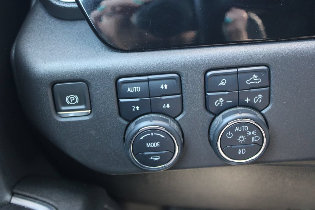 Used 2024 Chevrolet Silverado 1500 RST w/ All Star Edition Plus AWD/4WD image 39