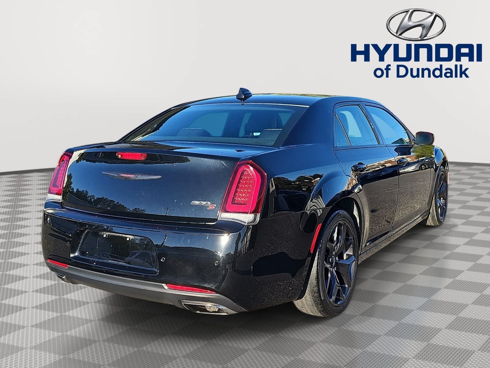 Used 2021 Chrysler 300 S RWD image 8