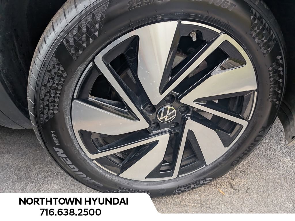 Used 2025 Volkswagen Atlas SE image 47