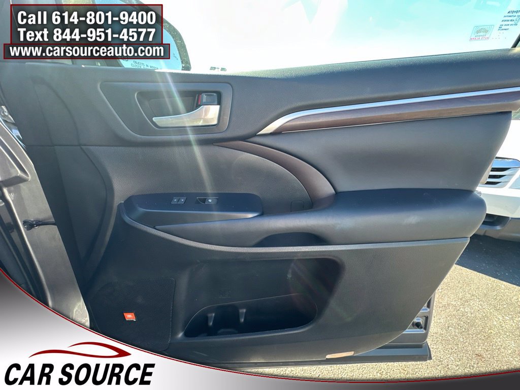 Used 2016 Toyota Highlander Limited AWD/4WD image 35