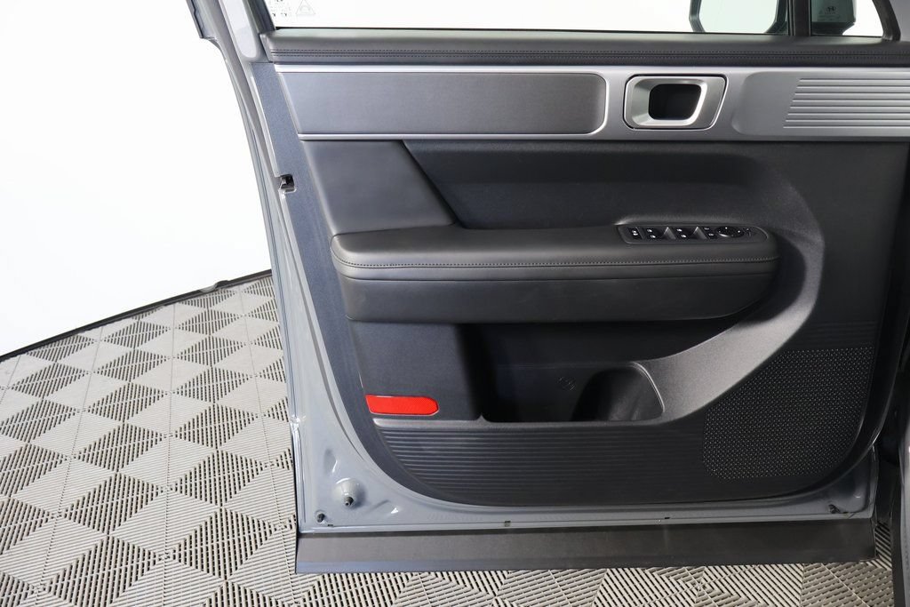 Used 2026 Hyundai Santa Fe SEL FWD image 12