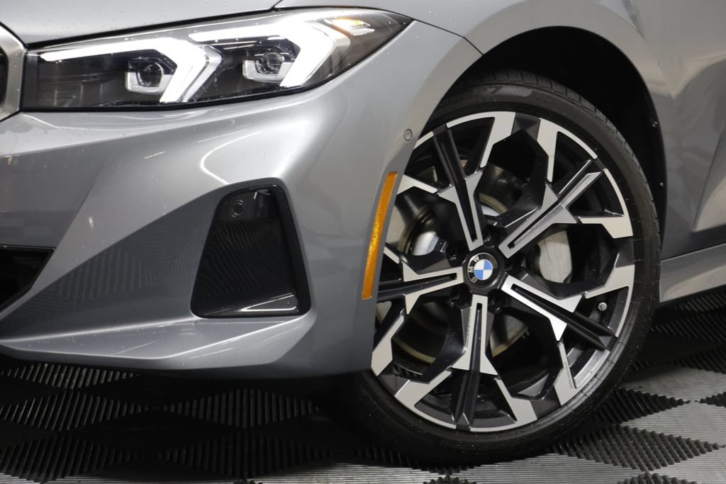 Certified 2026 BMW 330i xDrive Sedan AWD/4WD image 3