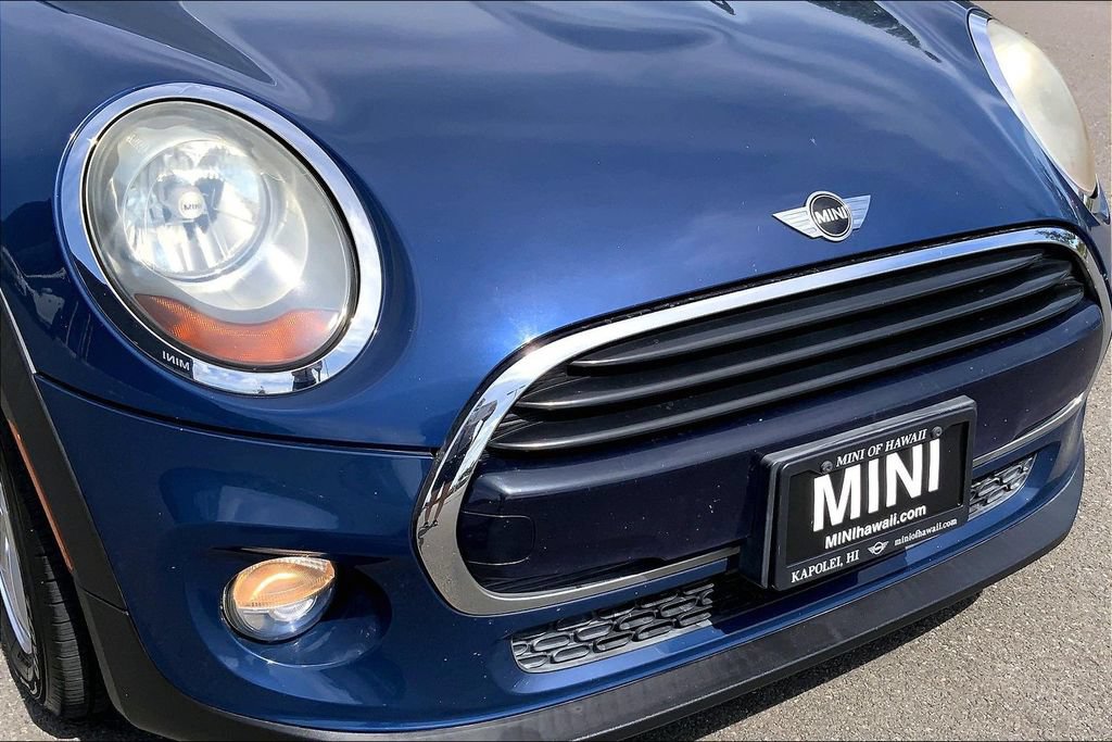 Used 2017 MINI Cooper 4-Door Hardtop FWD image 24