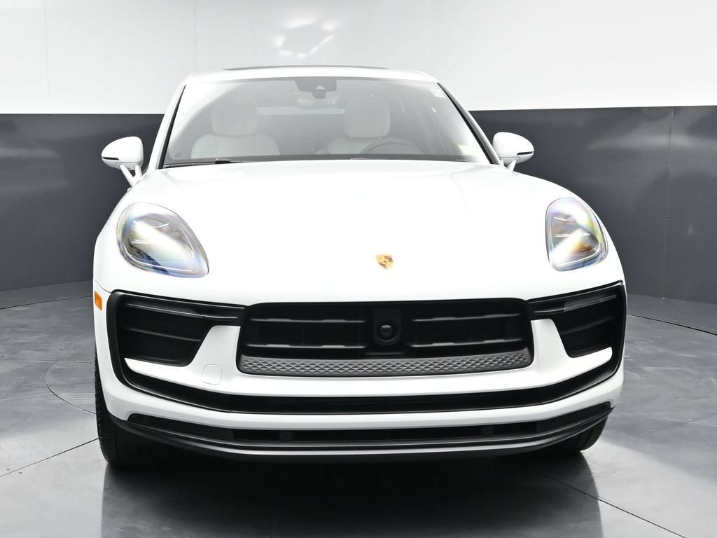 New 2026 Porsche Macan AWD/4WD image 12