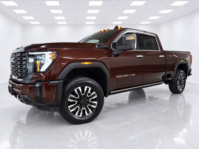 Used 2024 GMC Sierra 2500 Denali Ultimate w/ Max Trailering Package AWD/4WD image 5