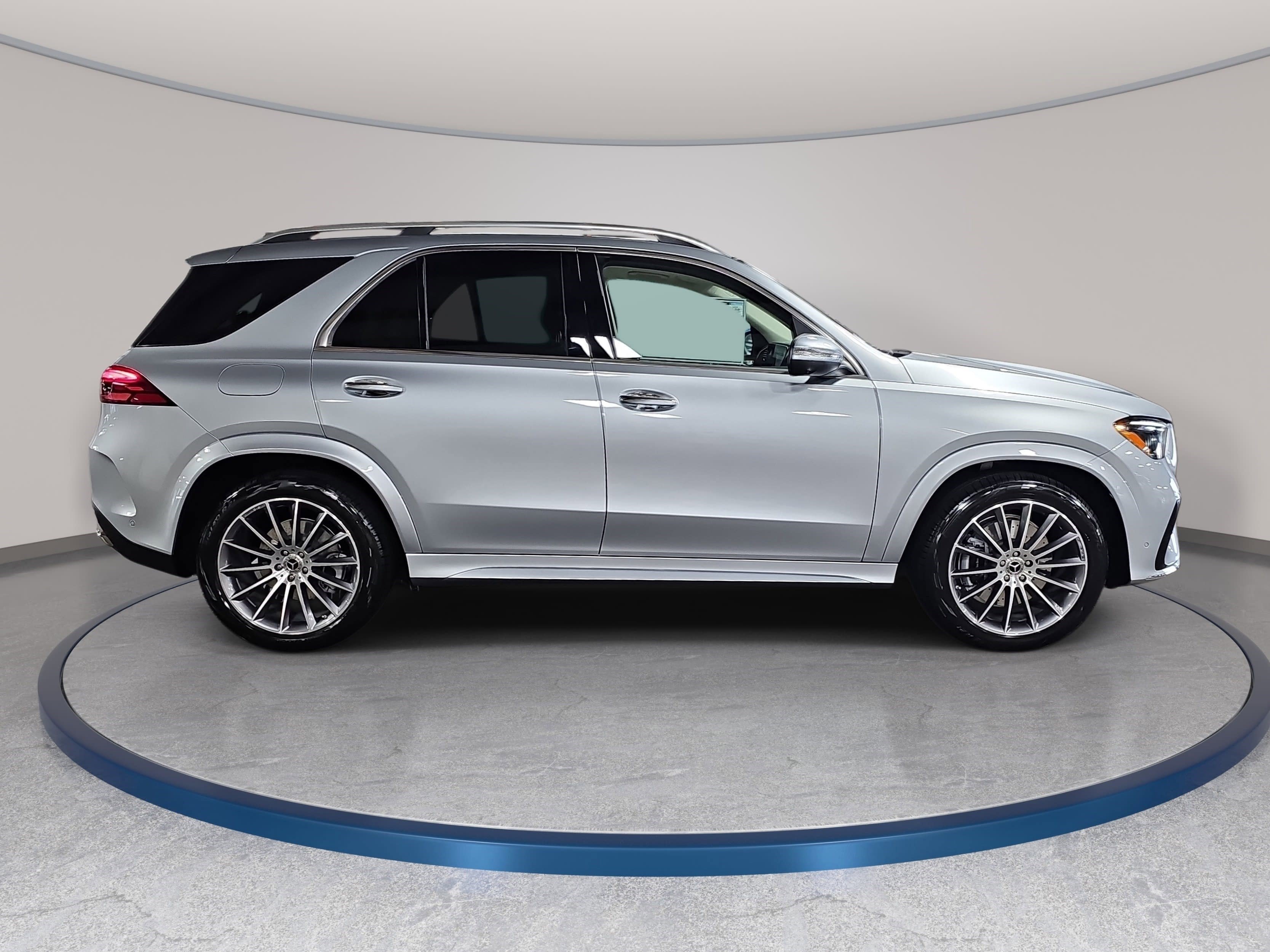 New 2026 Mercedes-Benz GLE 450 4MATIC image 4
