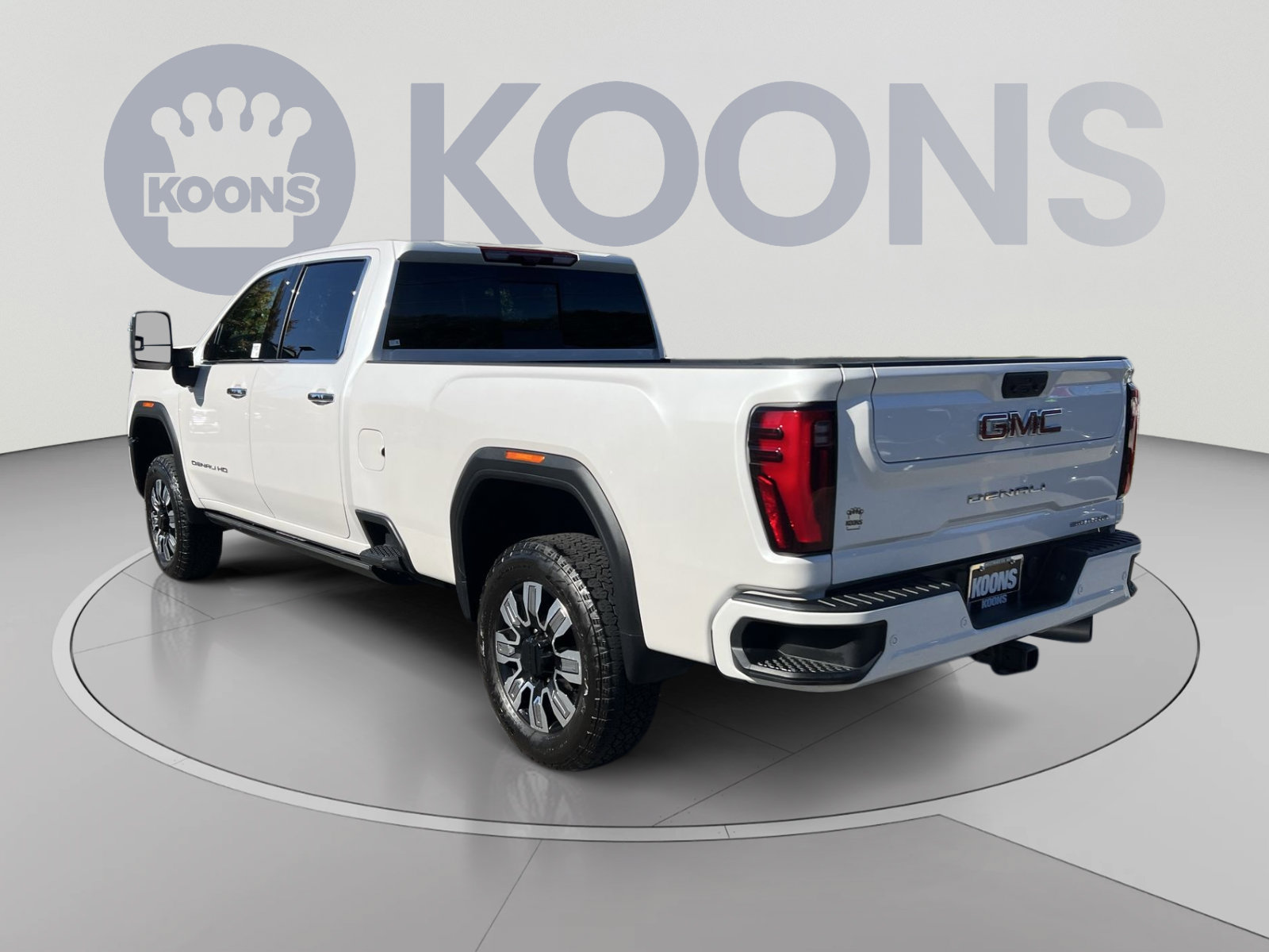 Used 2024 GMC Sierra 2500 Denali w/ Denali Reserve Package AWD/4WD image 4