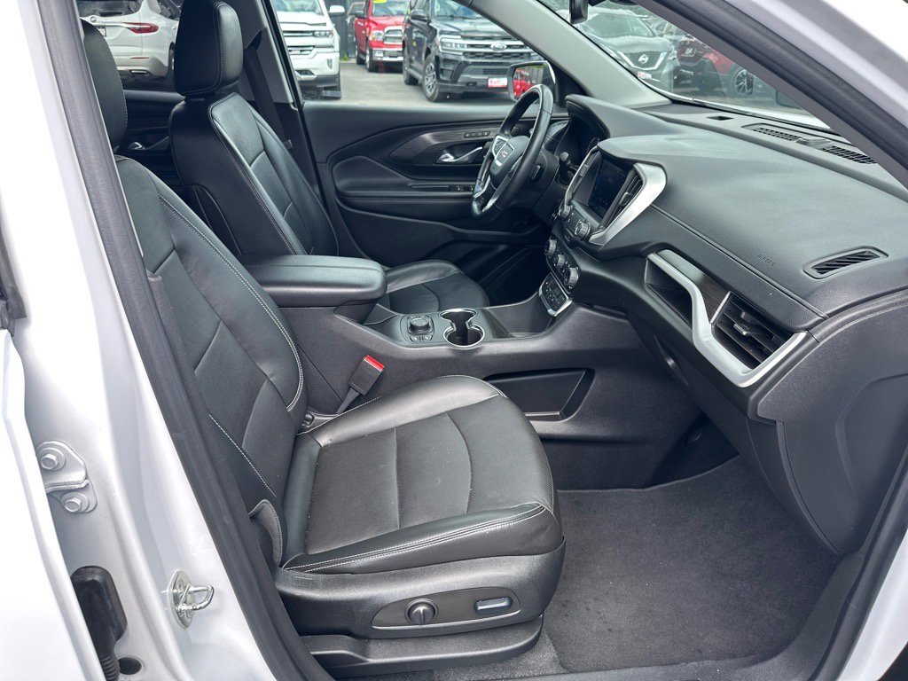 Used 2022 GMC Terrain SLT image 22