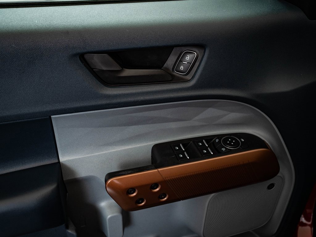 Used 2022 Ford Maverick Lariat w/ Lariat Luxury Package image 25