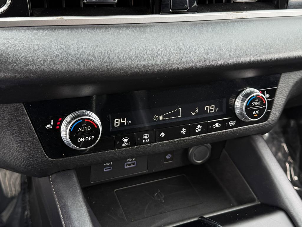 Used 2024 Mitsubishi Outlander SE image 27