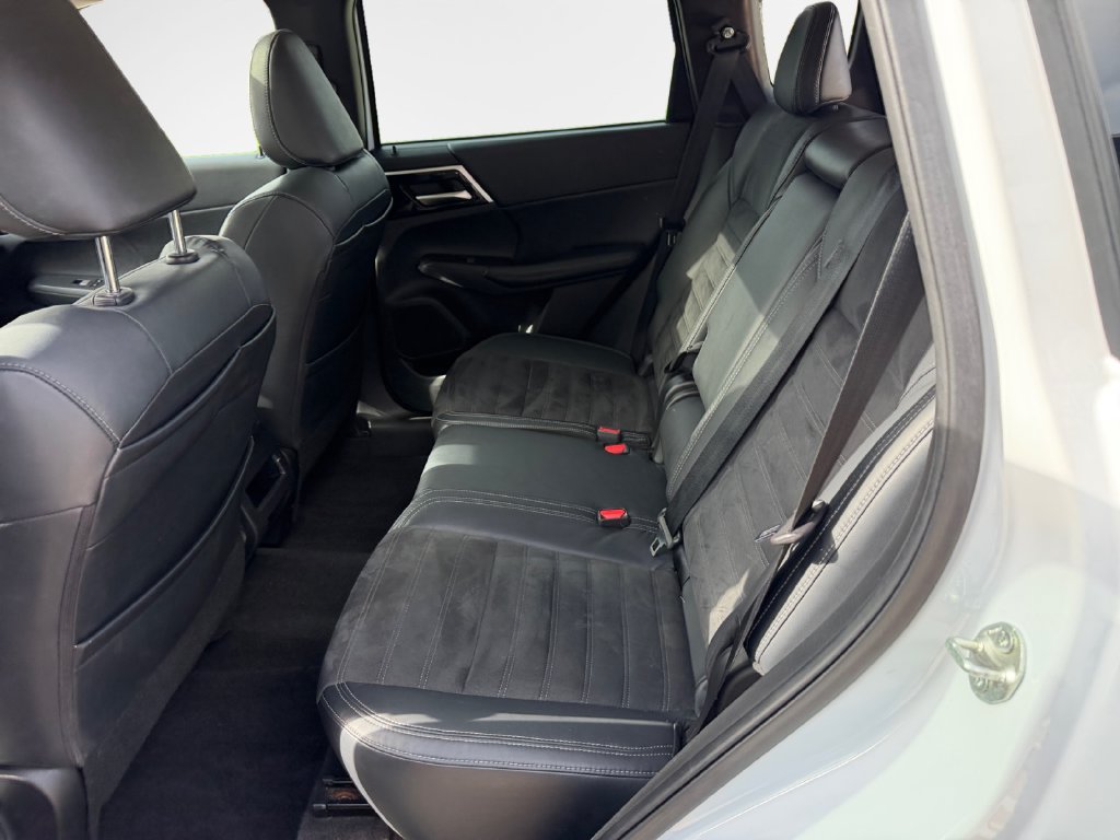 Used 2022 Mitsubishi Outlander SE AWD/4WD image 24