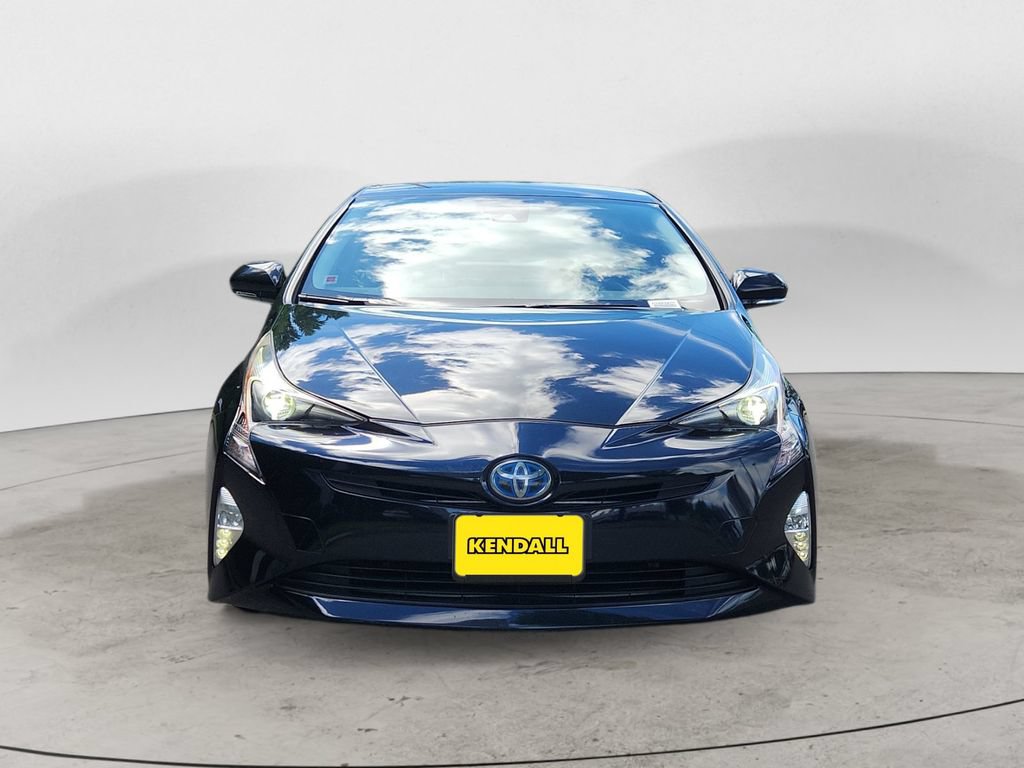 Used 2016 Toyota Prius Three Touring FWD image 2