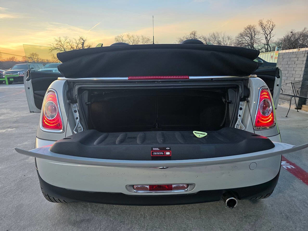 Used 2011 MINI Cooper Convertible w/ Premium Pkg image 47