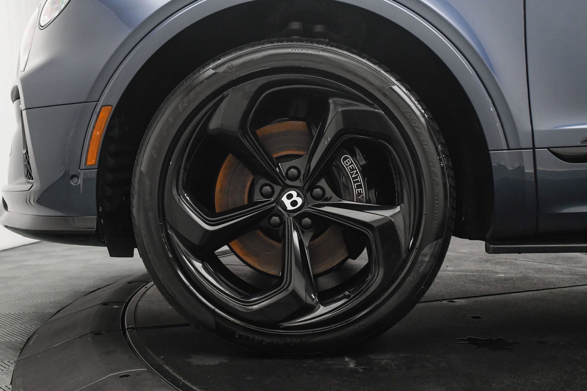 Used 2022 Bentley Bentayga S image 6