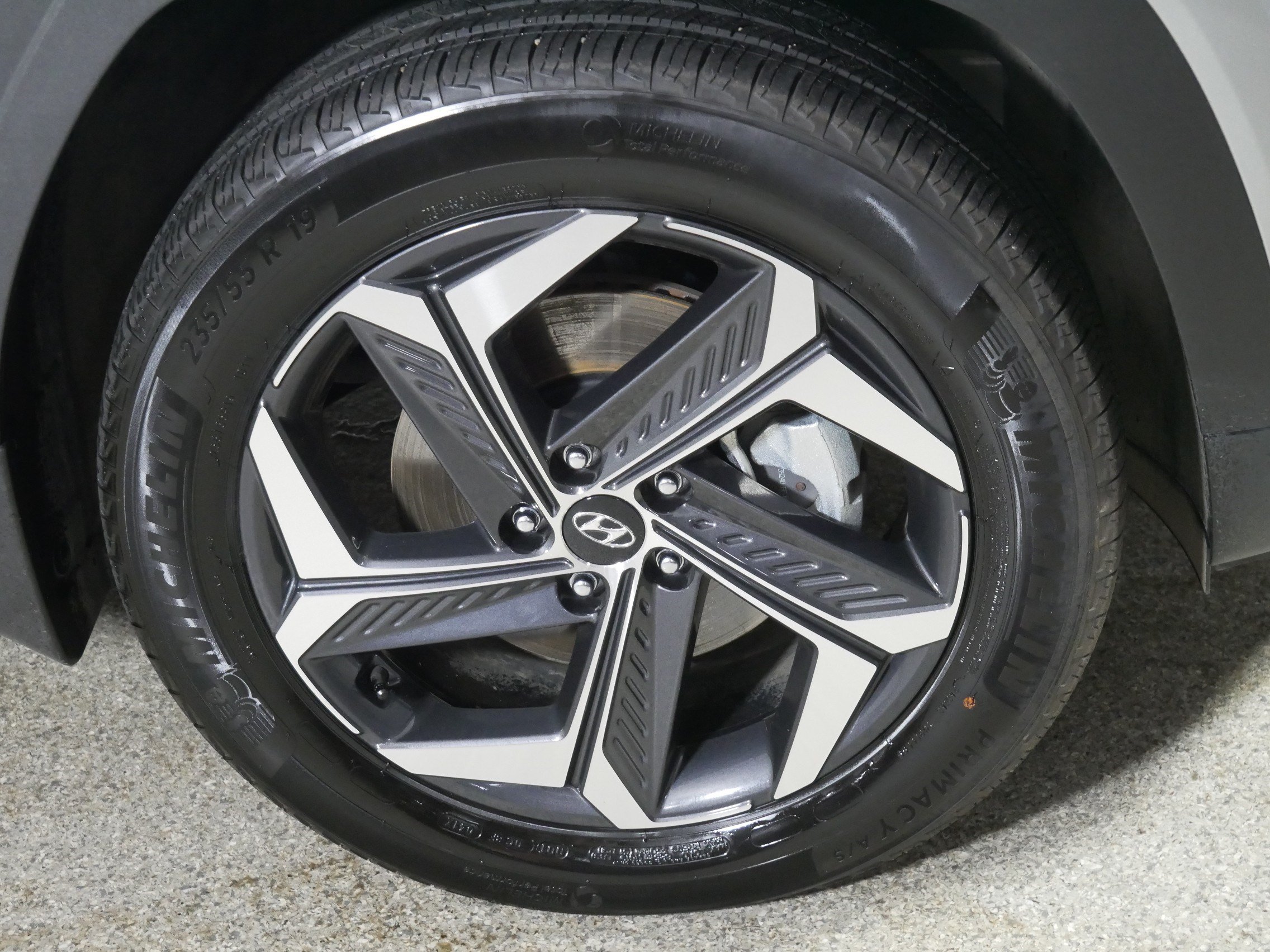 Used 2024 Hyundai Tucson Limited AWD/4WD image 15