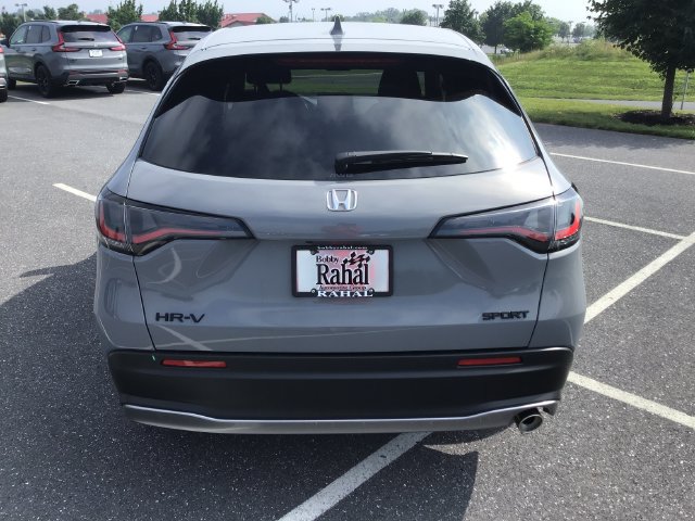 New 2027 Honda HR-V Sport image 4