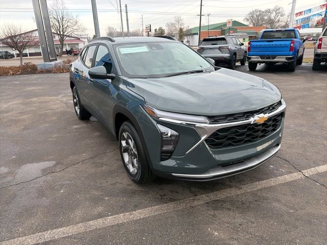 New 2026 Chevrolet Trax LT w/ Driver Confidence Package image 18