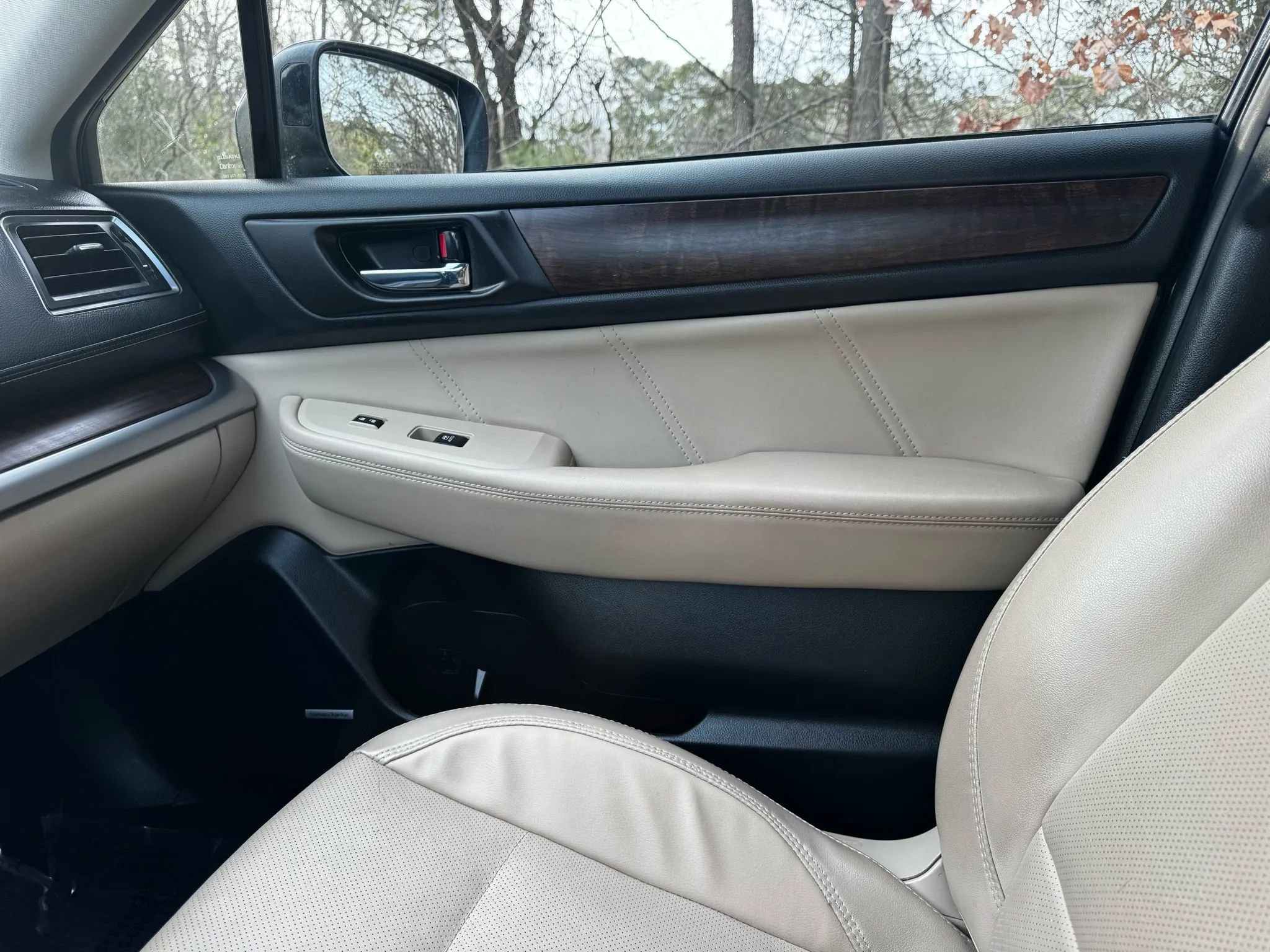 Used 2018 Subaru Outback 2.5i Limited AWD/4WD image 7