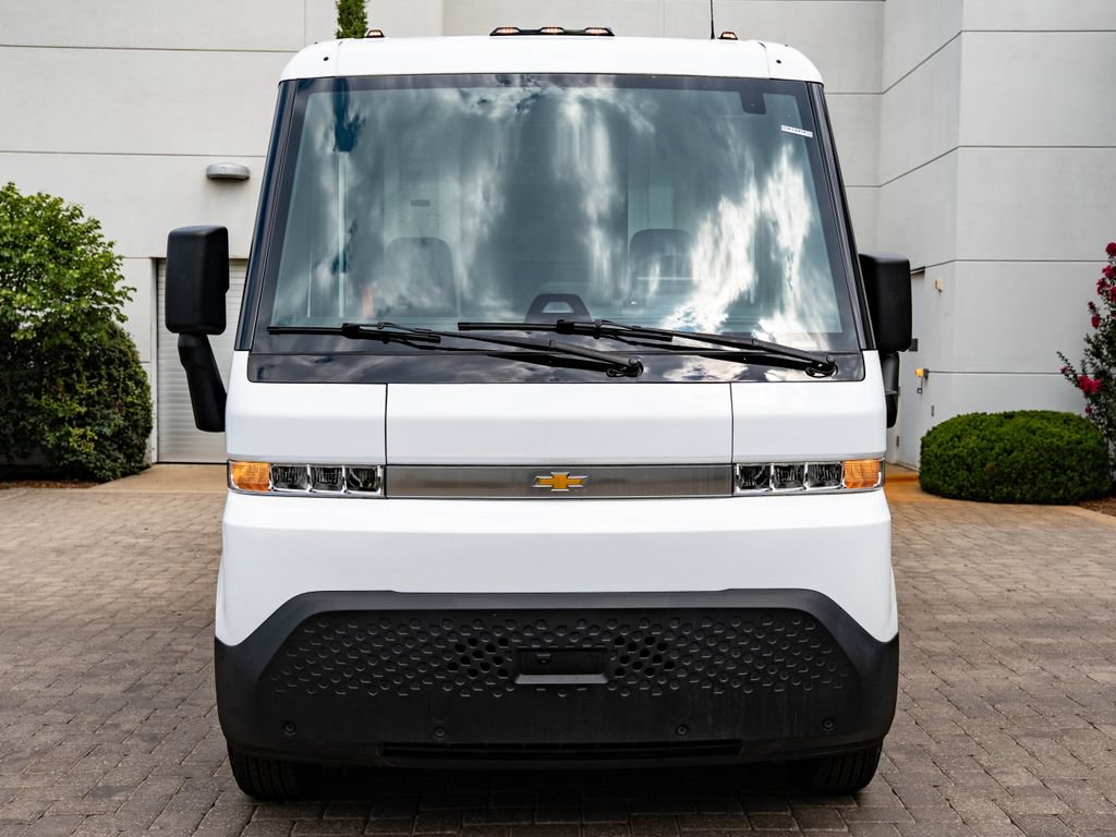 Used 2025 Chevrolet Brightdrop 400 FWD image 2