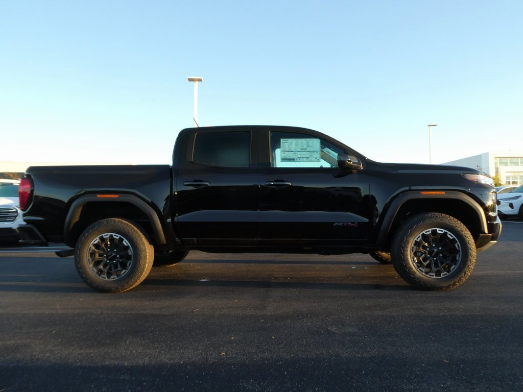 New 2026 GMC Canyon AT4 image 2