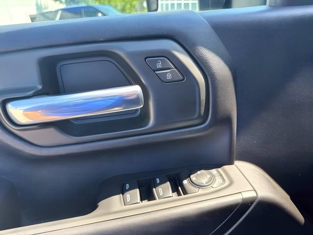 Used 2025 Chevrolet Silverado 2500 Custom w/ Snow Plow Prep/Camper Package AWD/4WD image 18