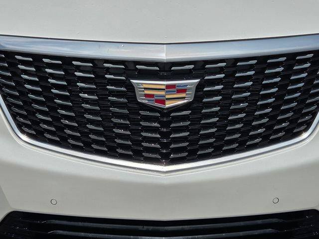 Certified 2023 Cadillac XT5 Premium Luxury w/ Technology Package FWD image 9