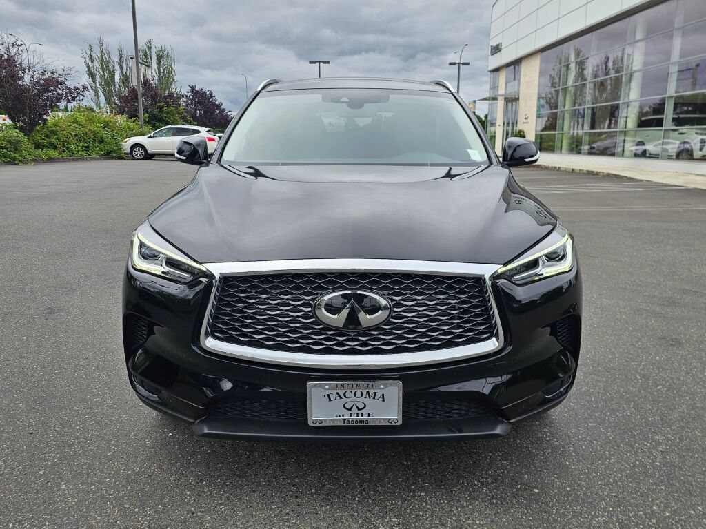 Used 2024 INFINITI QX50 Luxe AWD/4WD image 2