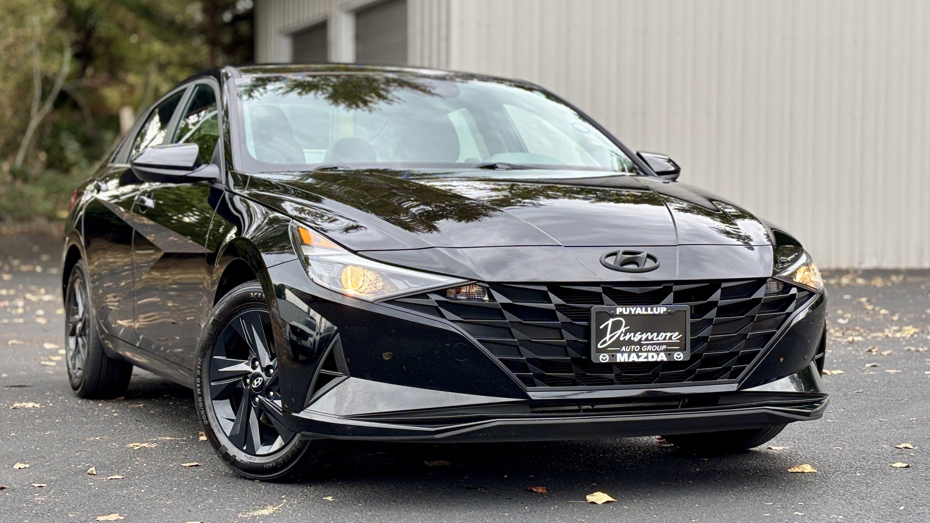 Used 2023 Hyundai Elantra SEL w/ Cargo Package image 3