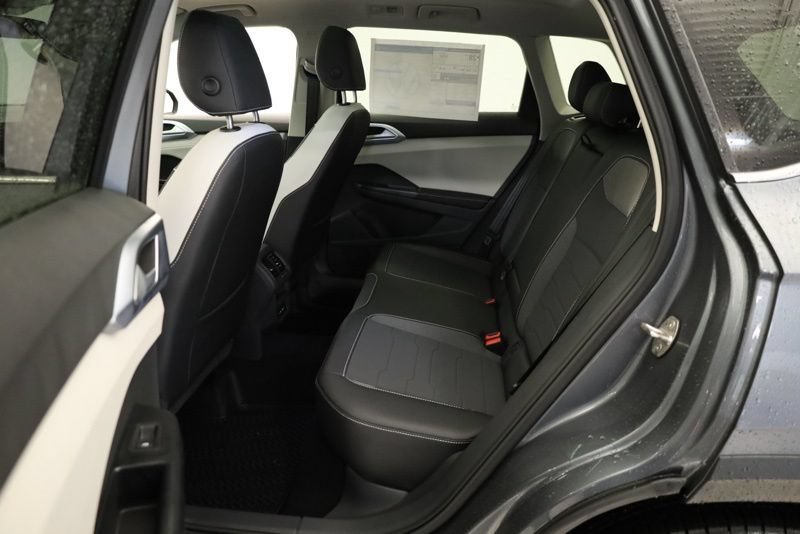 New 2026 Volkswagen Taos SE AWD/4WD image 35