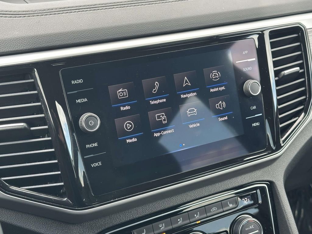 Certified 2023 Volkswagen Atlas Cross Sport SE w/ Black Wheel Package image 27