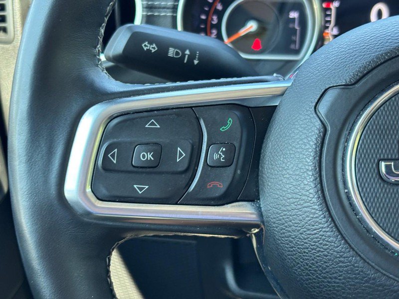 Used 2018 Jeep Wrangler Unlimited Sahara AWD/4WD image 17