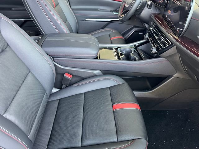 New 2026 Chevrolet Traverse RS w/ LPO, Floor Liner Package FWD image 6