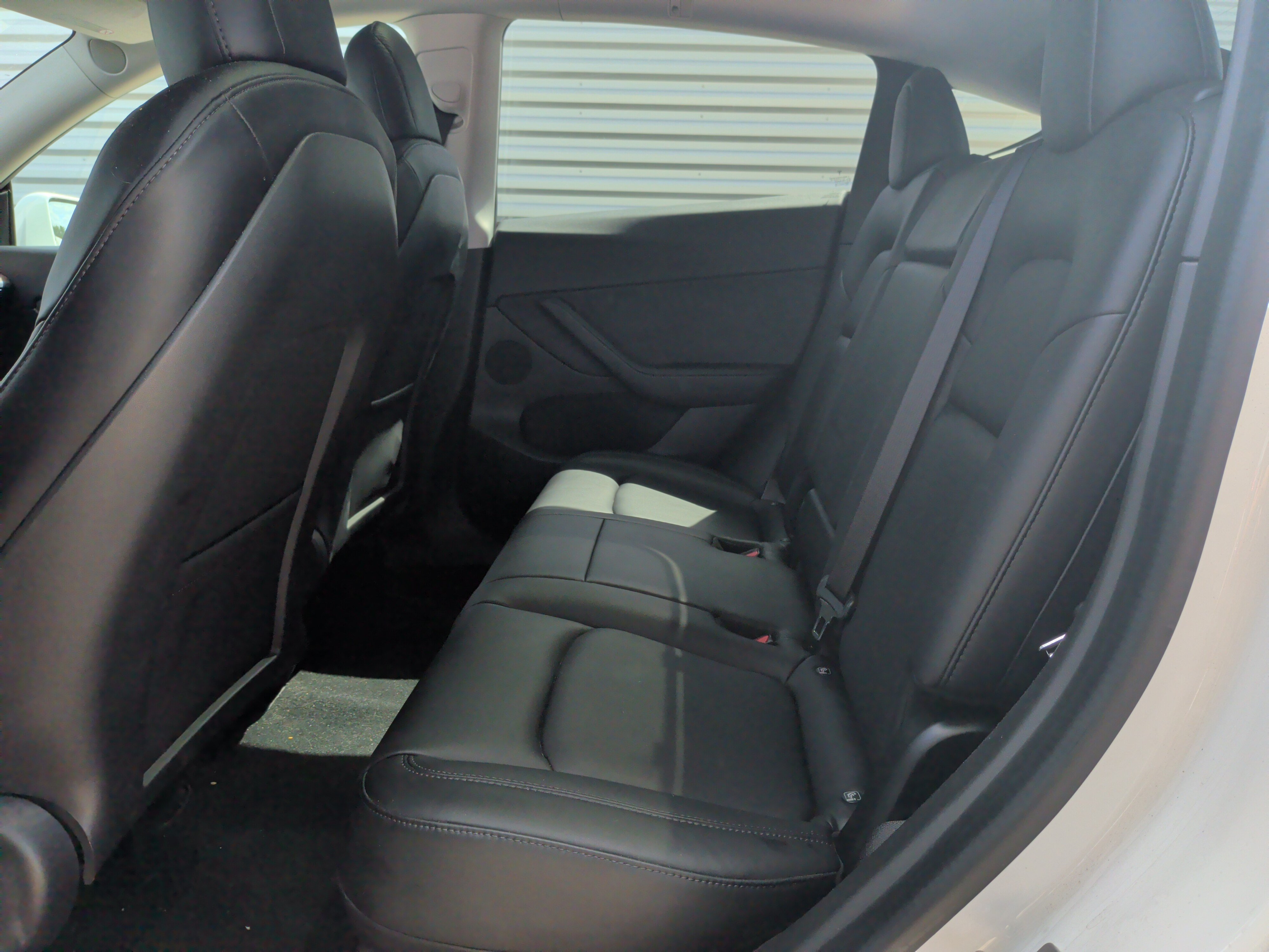 Used 2021 Tesla Model Y Long Range AWD/4WD image 31
