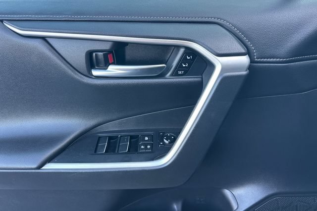 Certified 2020 Toyota RAV4 Limited FWD image 14