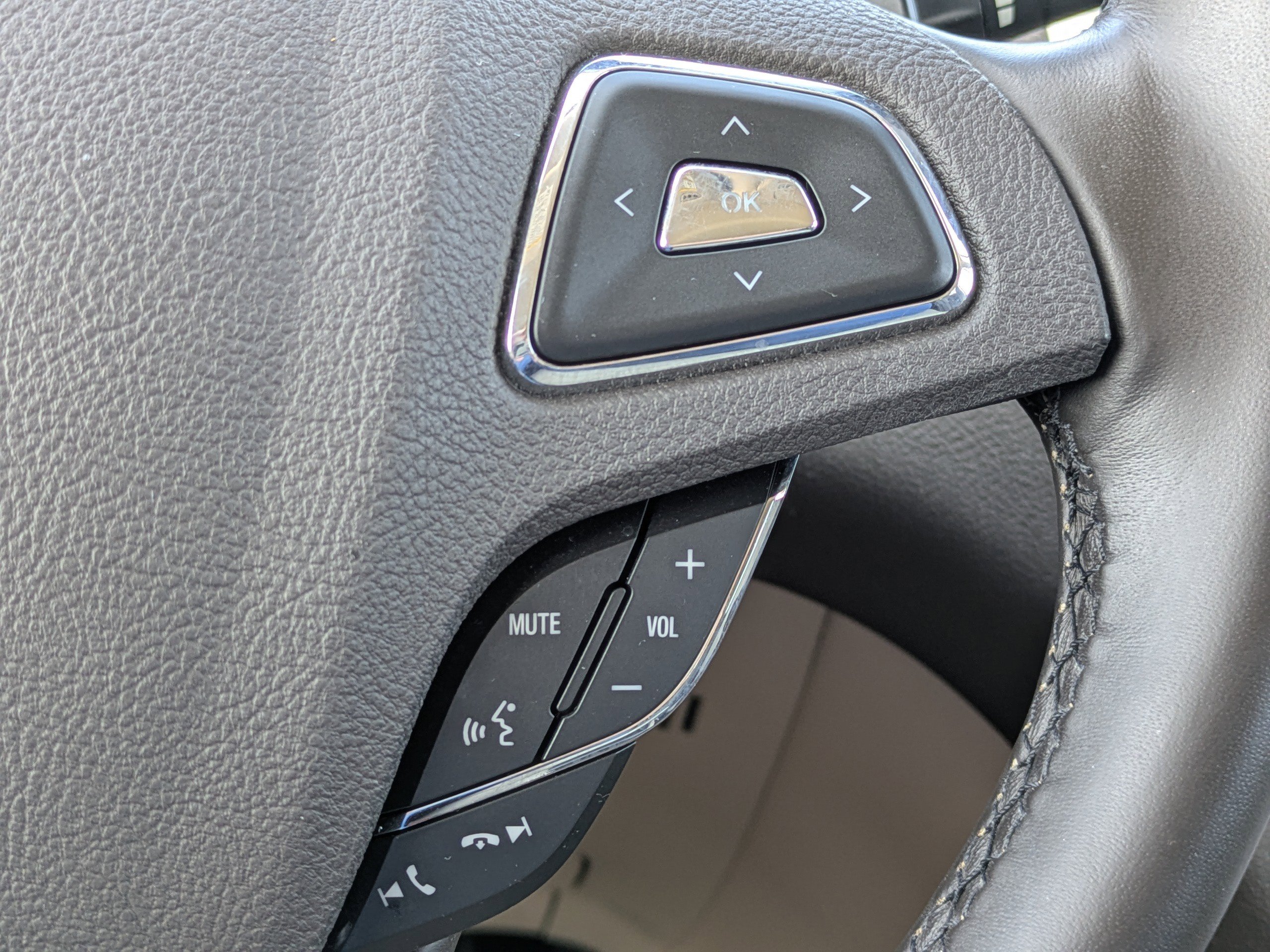 Used 2019 Lincoln MKC Select w/ Select Plus Package FWD image 24