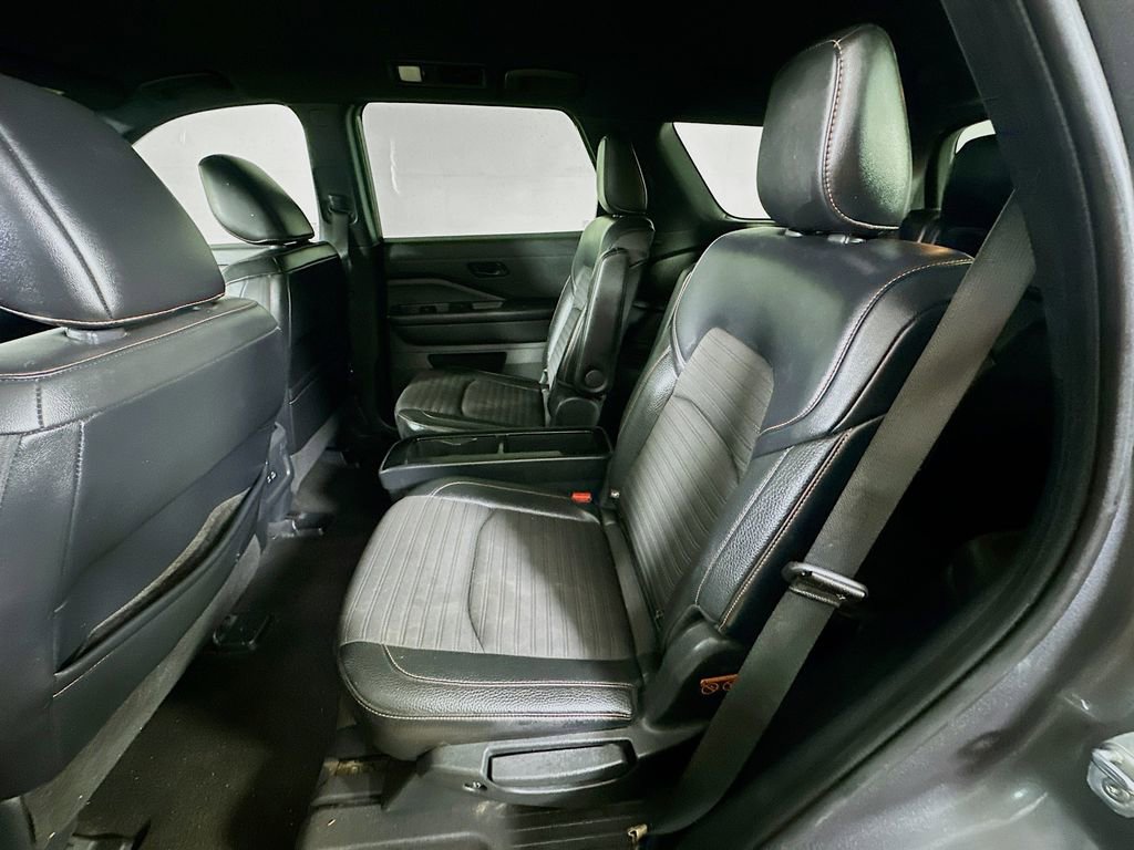 Used 2024 Nissan Pathfinder Rock Creek image 15