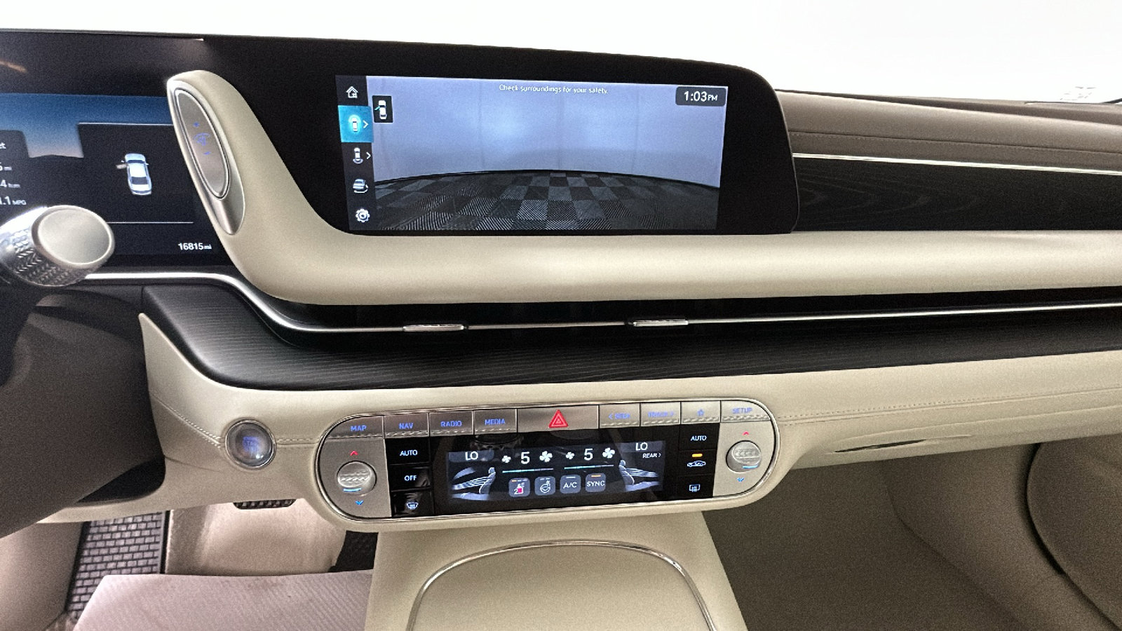 Used 2023 Genesis G90 3.5T AWD/4WD image 25