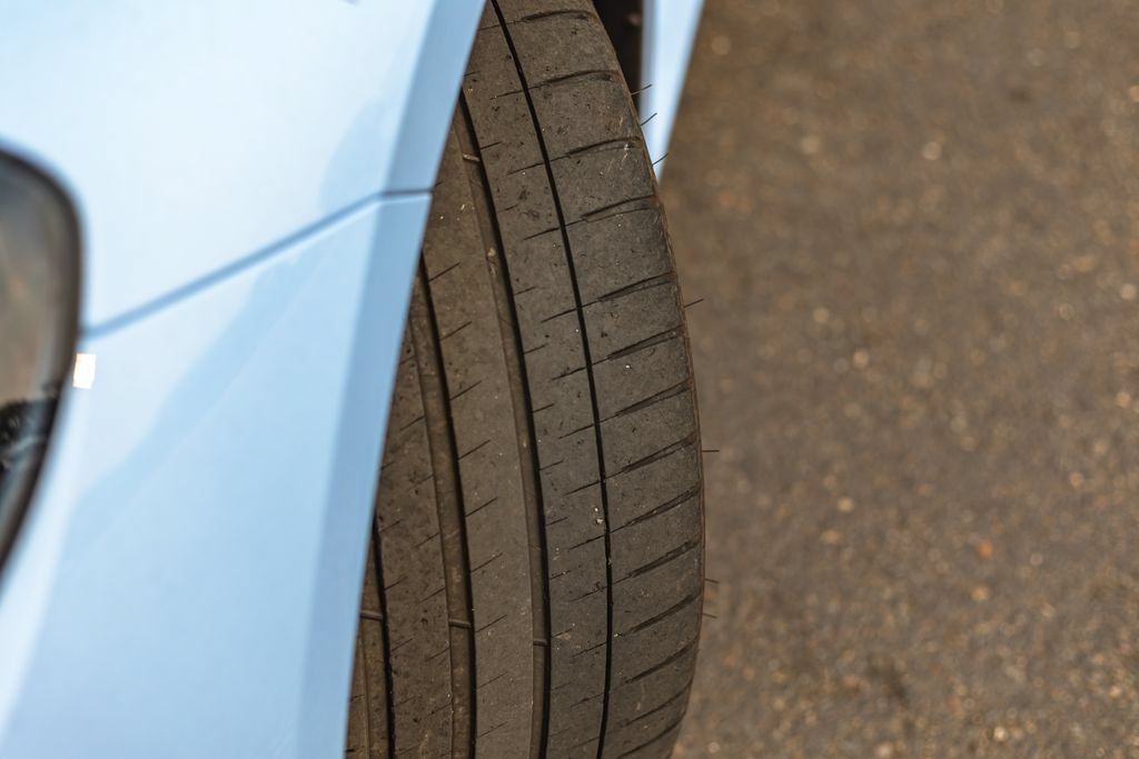 Used 2024 BMW M2 RWD image 4