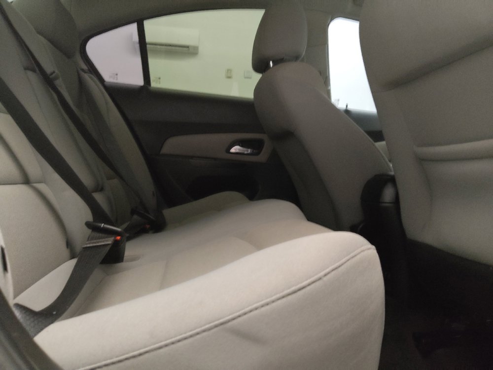 Used 2016 Chevrolet Cruze LT w/ Enhanced Safety Package FWD image 19